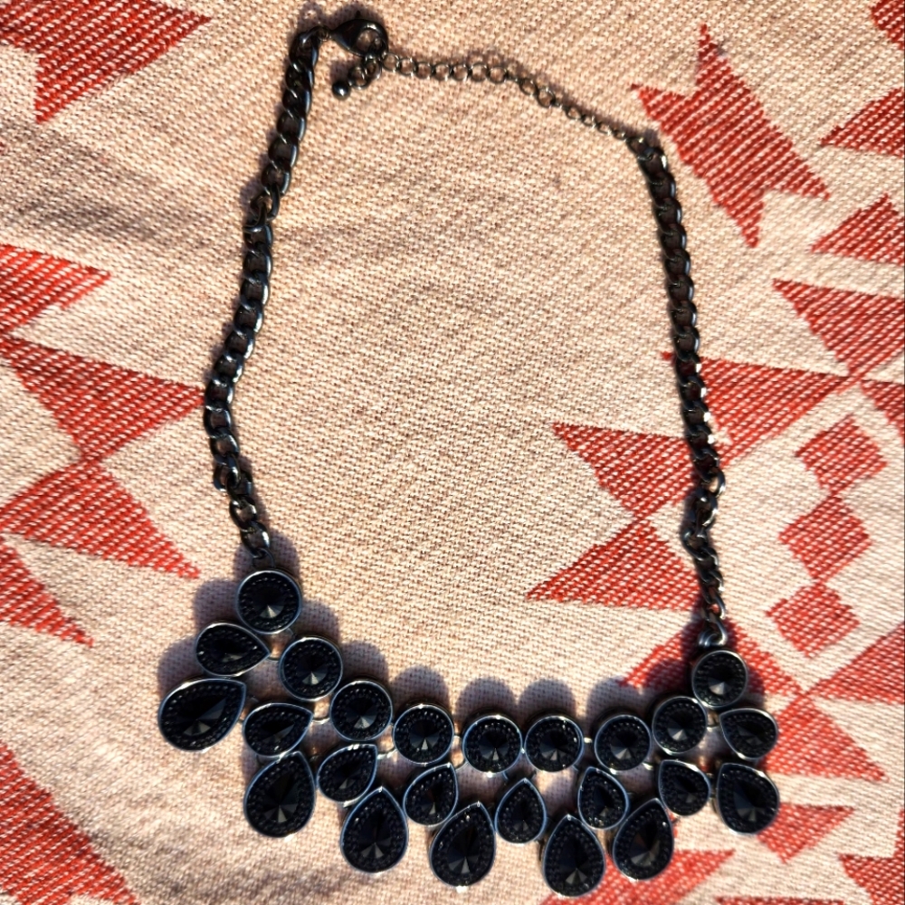 Black necklace,  earrings,  bracelet set